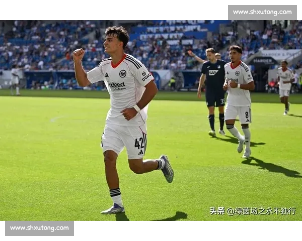 法兰克福 1500 万欧再报价哥本哈根新星，2000 万欧标价引发转会争夺战